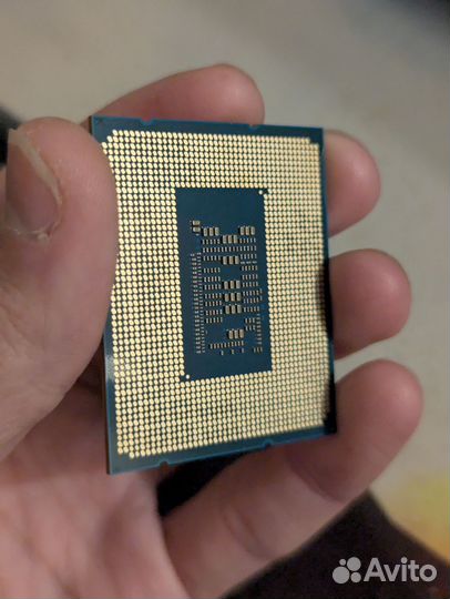 Процессор Intel Core i3 12100f