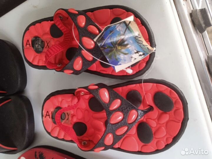 Детские шлепанцы, новые