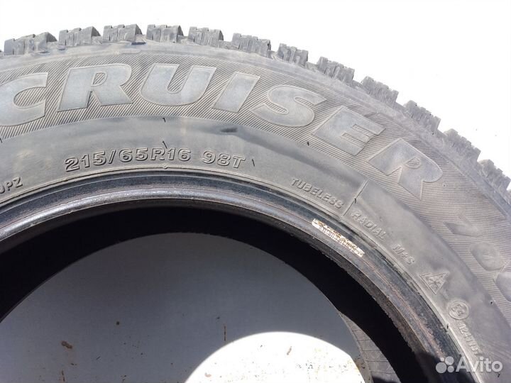 Bridgestone Ice Cruiser 7000 215/65 R16 98