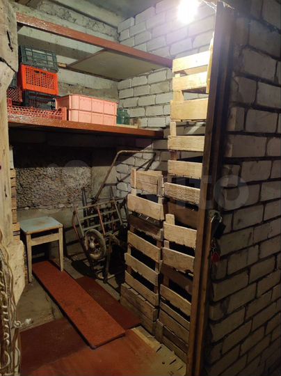 Машиноместо, 10 м²
