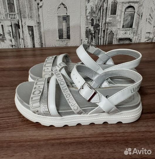 Сандалии 18,5