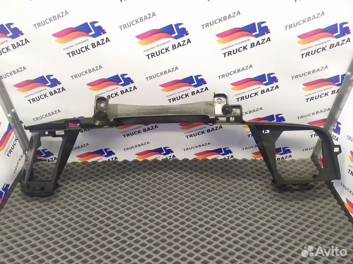 Облицовка панели приборов фш4 Volvo FH