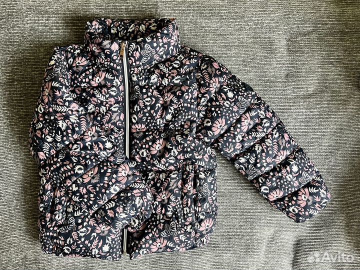 Продается демисезонная куртка для девочки