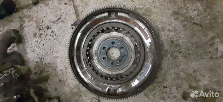 Маховик Skoda Yeti 1.2 2011