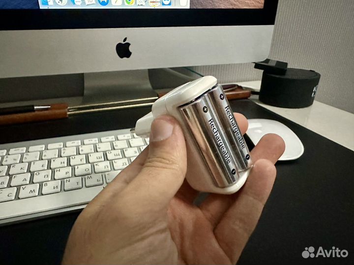 Apple Battery Charger