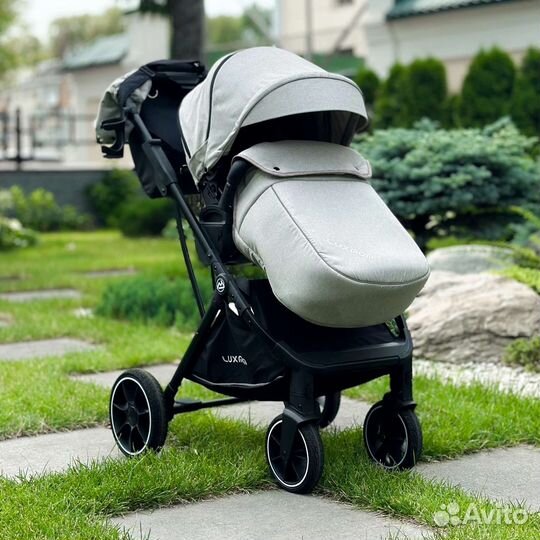 Коляска Luxmom 740 c рождения,лицом к маме