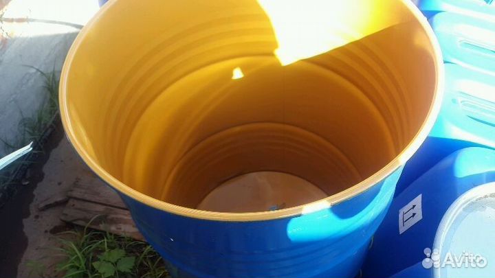 Бочки(металлические пластмассовые), канистры