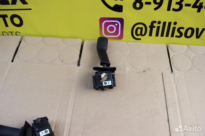 Переключатель поворотов подрулевой BMW 5-серия E3