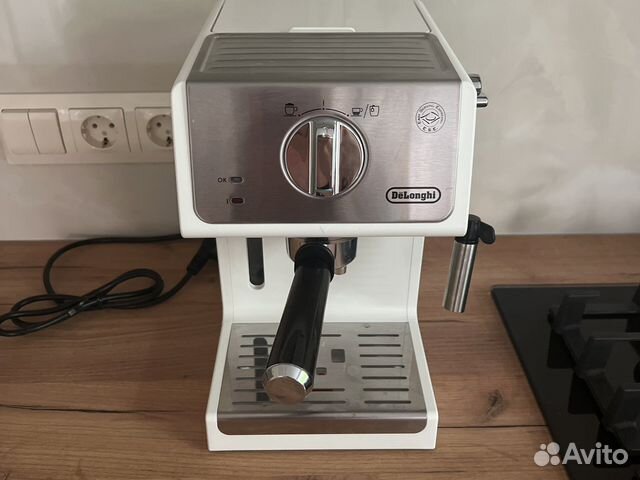 Кофеварка delonghi новая