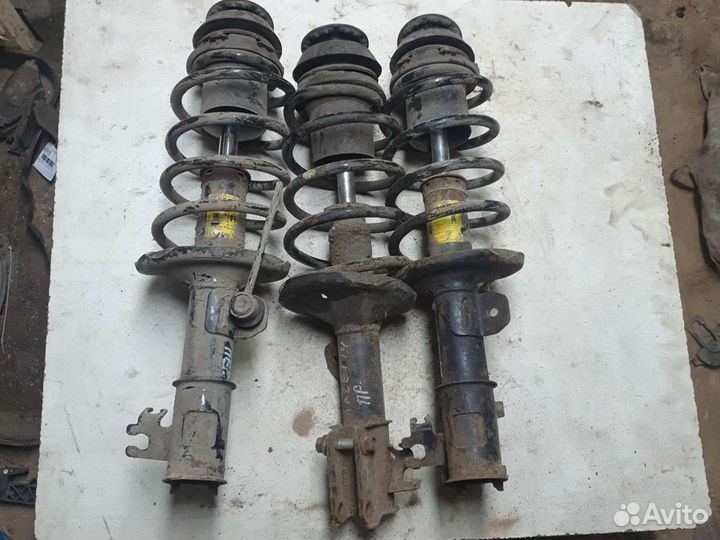 Стойка амортизатора передняя Chevrolet Lacetti