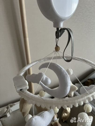 Мобиль на кроватку с подсветкой и музыкой