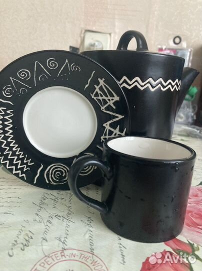 Чайник Чашка с блюдцем