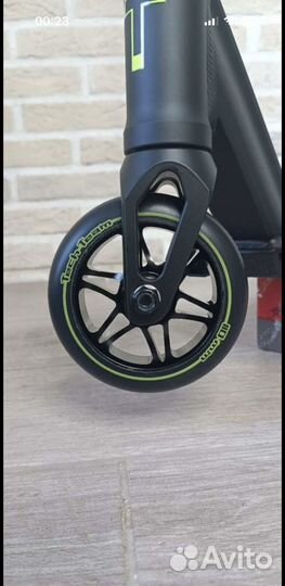 Трюковой самокат voodoo