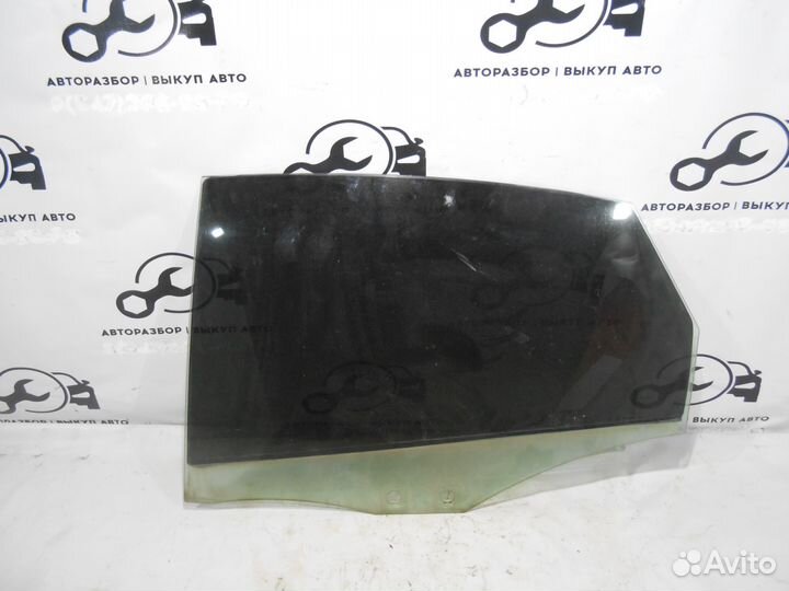 Заднее левое стекло Audi А6 С6 4F