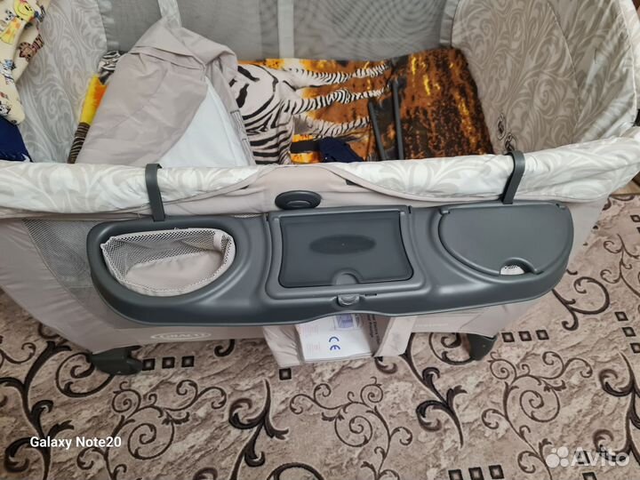 Кроватка-манеж Graco