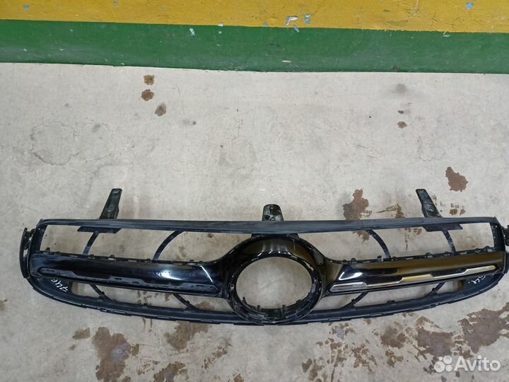 Решетка радиатора Mercedes GLC Coupe X253