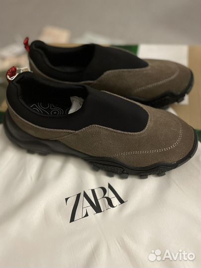 Кроссовки Zara женские