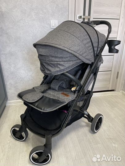 Прогулочная коляска 818 Plus Black Grey