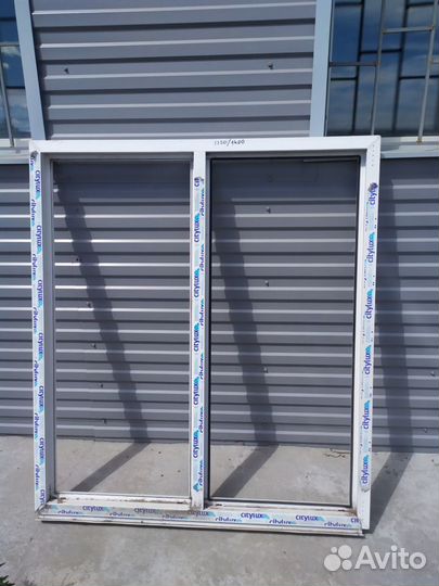 Окно пластиковое 1250*1400