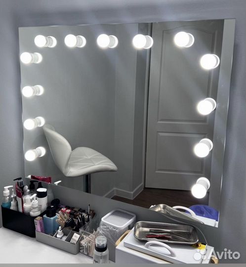 Гримерное зеркало с лампочками 70*90