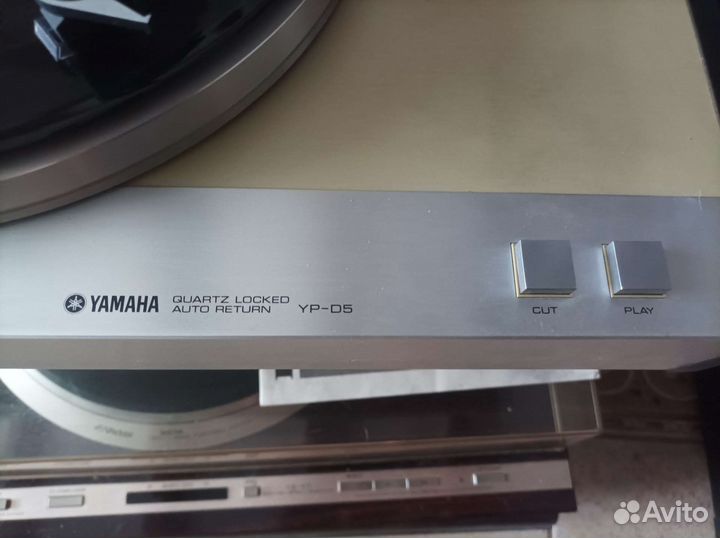 Виниловый проигрыватель yamaha YP - D 5