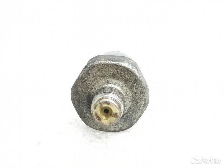 Датчик давления масла двс Toyota Wish ZNE10G 1.8