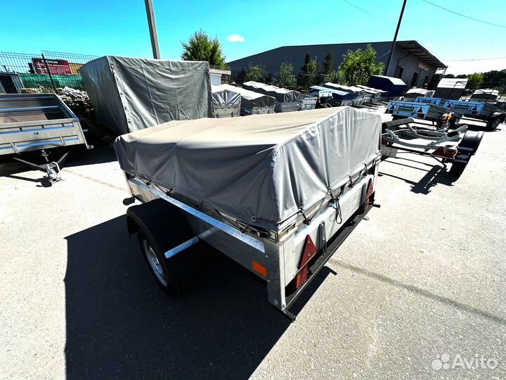 Прицеп на легковой автомобиль