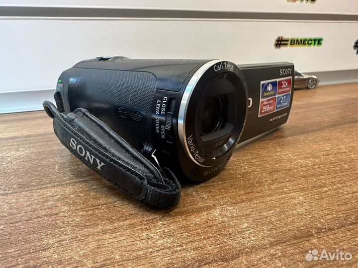 Видеокамера Sony HDR-CX220E