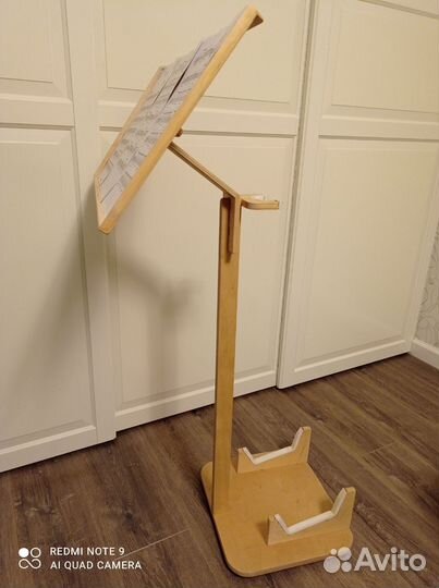 Пюпитр. Стойка для гитары