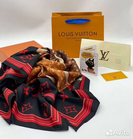 Подарочные платки LV в комплекте
