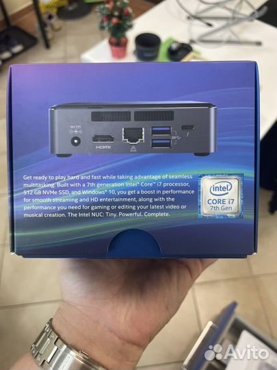 Intel nuc 7 i7 mini pc (NUC7i7BNK)