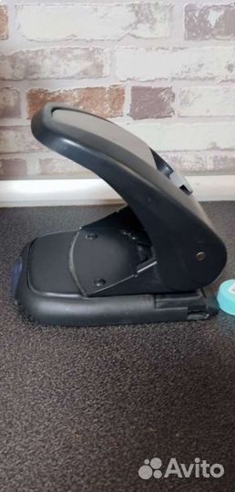 Дырокол большой