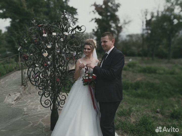 Платье свадебное
