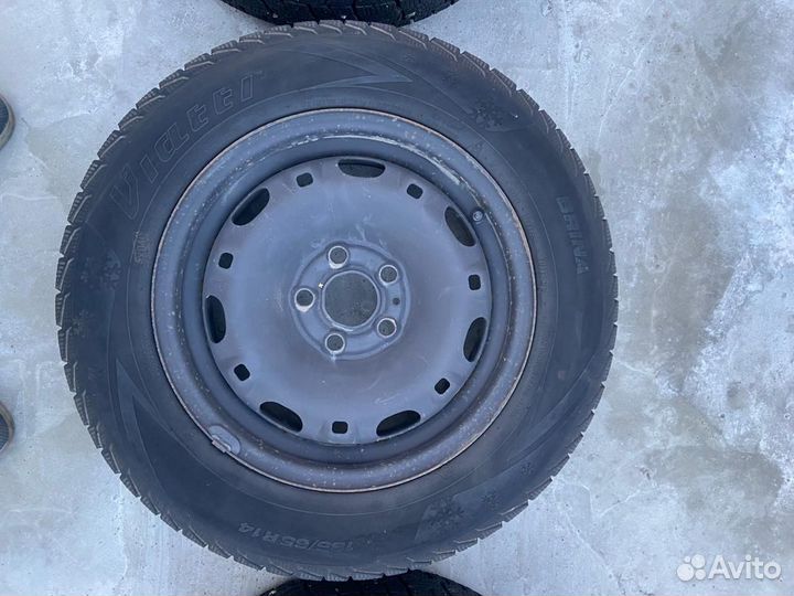 Продам колеса всесезонные на тойоту карину AT211 1