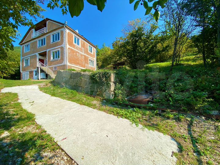 Дом 340 м² на участке 20 сот.