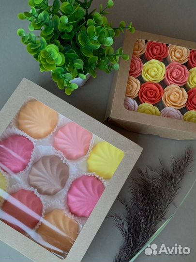 Мыло ручной работы «Зефир и розы»