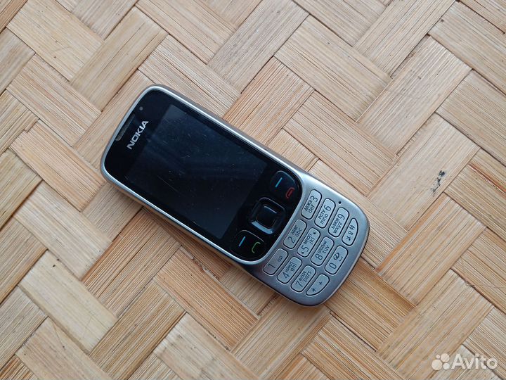 Nokia 6303i Сlassic