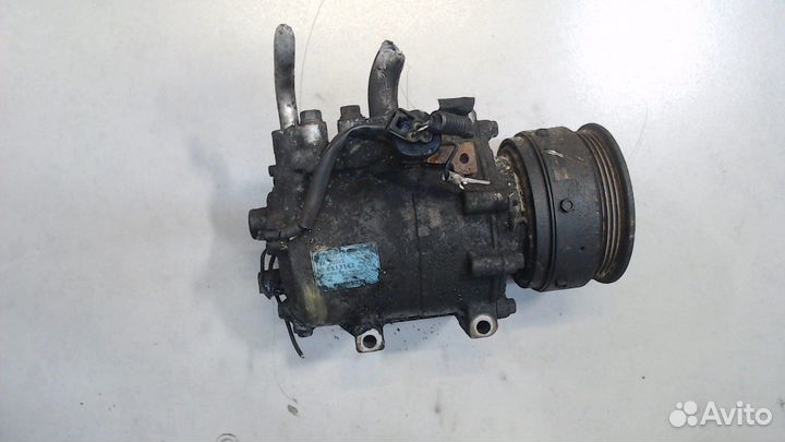 Компрессор кондиционера Mitsubishi Sigma, 1991