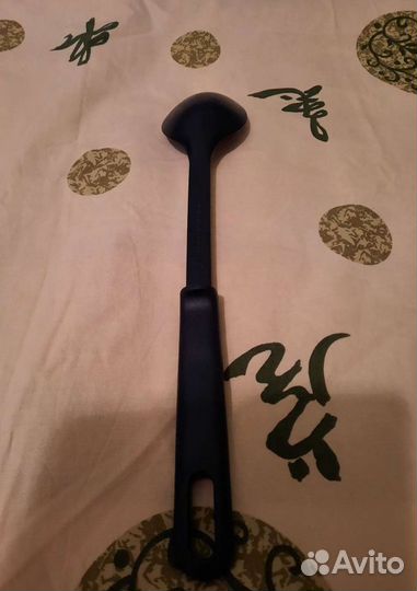 Ложка, лопатка для торта, стопка, бокалы