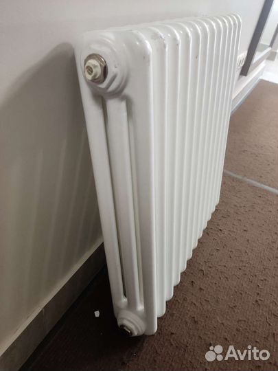 Радиатор Irsap tesi/3 565 12 сталь трубчатый бу