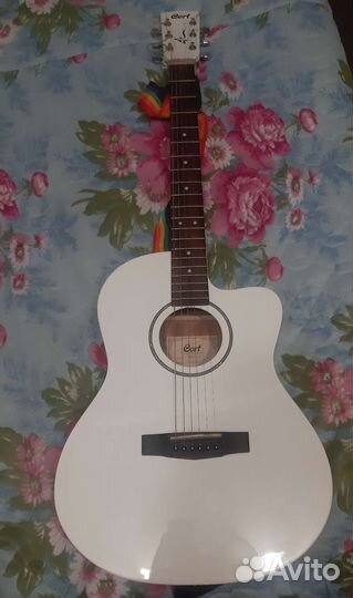 Гитара электроакустика Cort Jade-1e