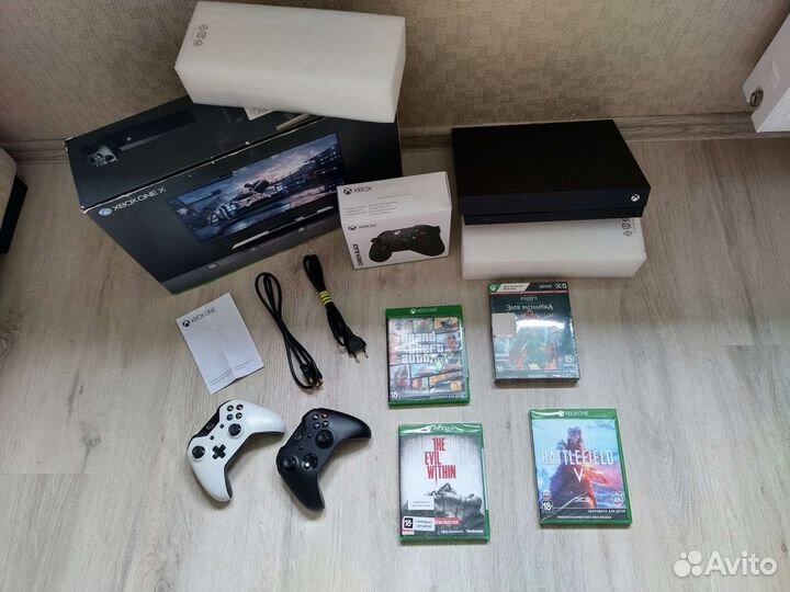 Xbox One X 1tB (1024gb) с играми