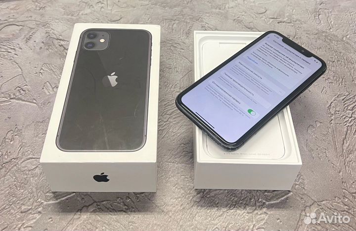 iPhone 11, 64 ГБ