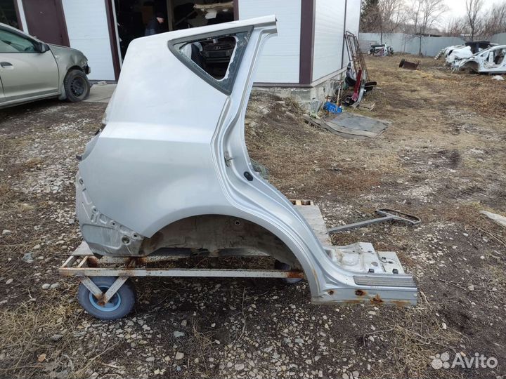 Geely Emgrand x7 крыло заднее правое