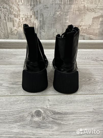 Ботинки женские демисезонные 37 размер