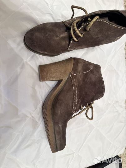 Ботильоны женские 39 размер новые,нубук