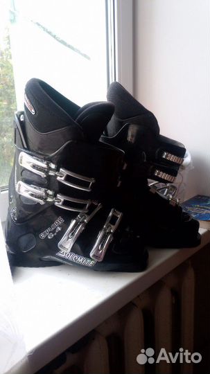 Горнолыжные ботинки женские