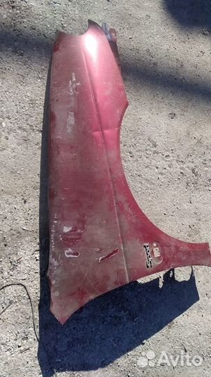 Крыло переднее правое Рено Меган 2000г. Renault
