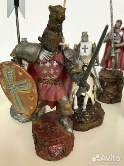 Солдатики рыцари пластик