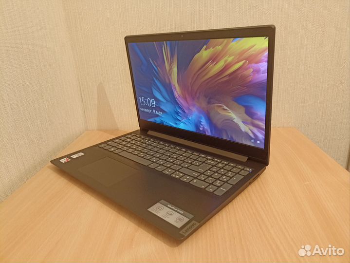 Lenovo 15.6 FHD/2019/A6-9225/4Gb/256Gb SSD/R4 512M